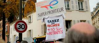 Une marche contre le coût de la vie et l'inaction climatique, à Paris, le 16 octobre 2022. 
