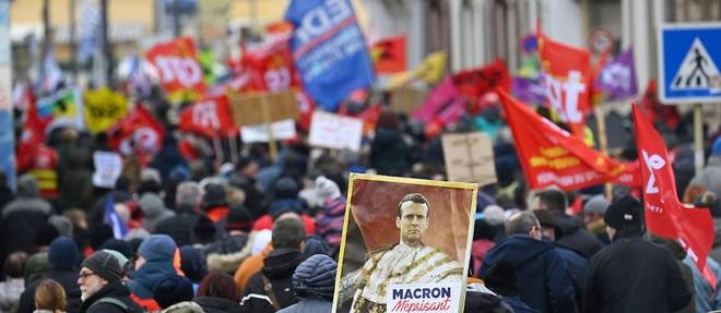 Retraites: la contre-programmation tres calculee d'Emmanuel Macron