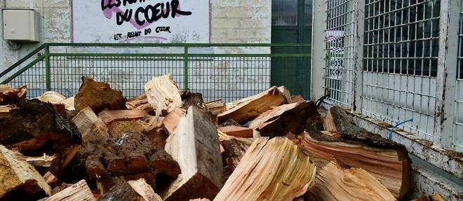 Dans l'Allier, l'atelier bois des "Restos" rechauffe les plus demunis
