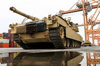 L'Allemagne va livrer 14 chars Leopard 2, les États-Unis 31 chars Abrams. Le Royaume-Uni va fournir des Challenger fin mars.
