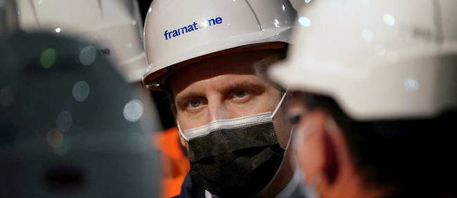 Emmanuel Macron en visite sur le site de Framatome au Creusot, ou seront fabriquees les chaudieres des futures reacteurs, le 8 decembre 2020.
