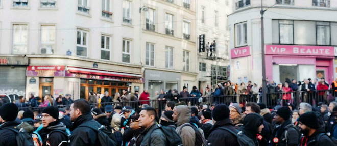 Le ministere de l'Interieur a comptabilise 757 000 manifestants en France ce 7 fevrier, dont 57 000 a Paris.
