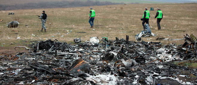 Les 298 passagers et membres d'equipage ont ete tues lorsque l'appareil a ete touche au-dessus de l'est de l'Ukraine, tenu par les separatistes pro-russes le 17 juillet 2014.
