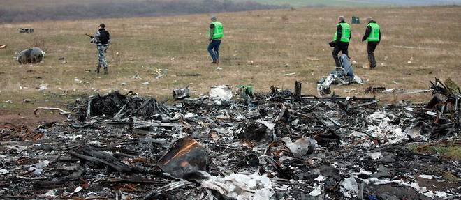 Les 298 passagers et membres d'équipage ont été tués lorsque l'appareil a été touché au-dessus de l'est de l'Ukraine, tenu par les séparatistes pro-russes le 17 juillet 2014.
