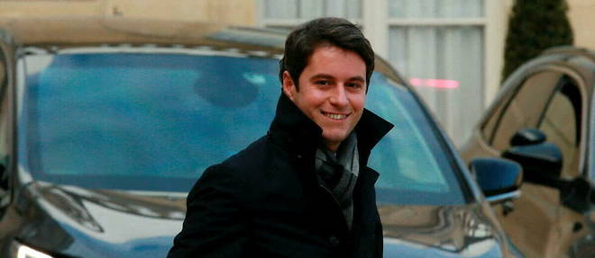 Gabriel Attal dans la cour de l'Elysee, le 1er fevrier 2023.
