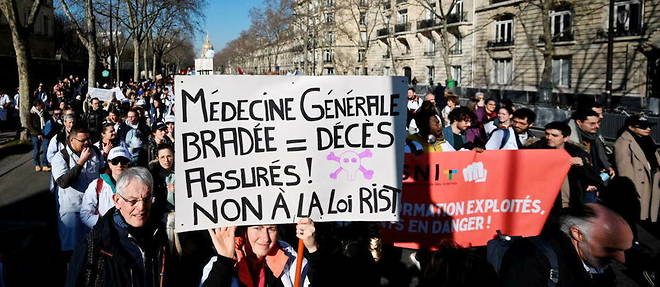 A sign during the February 14 demonstration.
