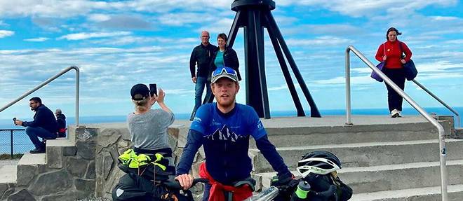  Diplômé de l’Essec, Cédric Leclercq a parcouru 7 000 kilomètres à vélo pour rejoindre l’université d’Aalto (Finlande), où il a effectué son semestre d’échange en 2021. 