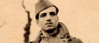  Missak Manouchian, soldat en permission, vers 1940. 