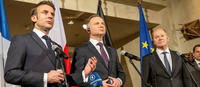Le president francais, Emmanuel Macron, son homologue polonais, Andrzej Duda, et le chancelier allemand, Olaf Scholz, lors de la conference sur la securite a Munich (Allemagne), le 17 fevrier 2023.
