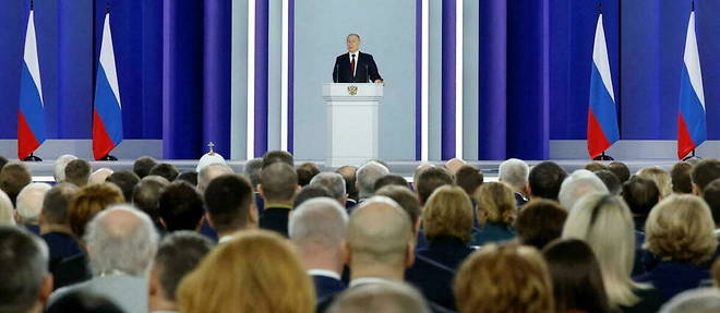 Le president russe Vladimir Poutine prononce son discours annuel sur l'etat de la nation au centre de conference Gostiny Dvor, a Moscou, le 21 fevrier 2023.
