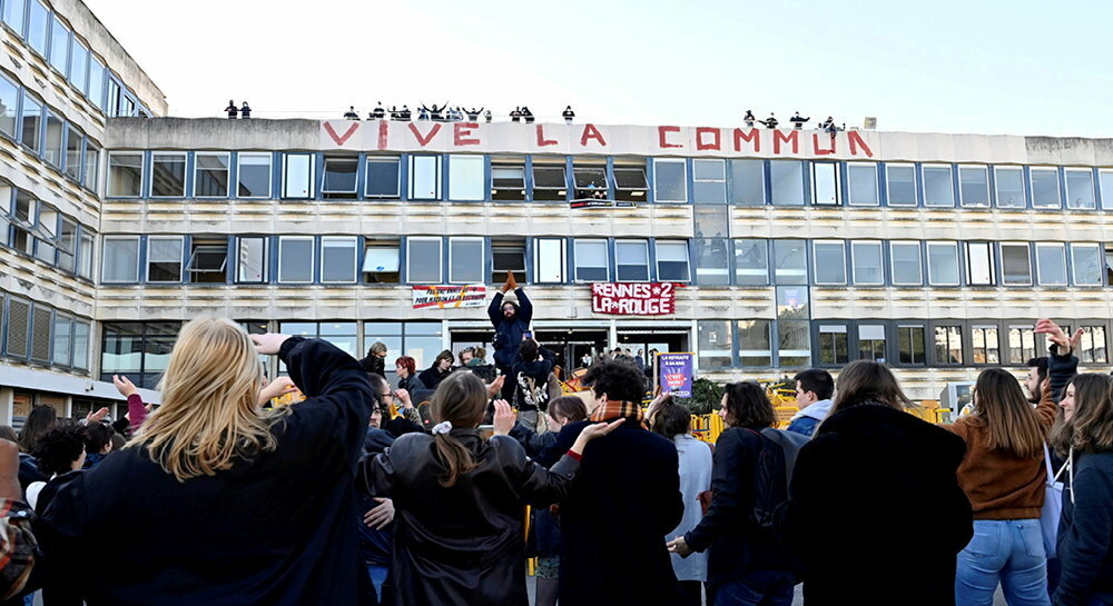 Blocking.  Students from Rennes 2, on February 6, after the intervention of Louis Boyard (LFI), who came to 