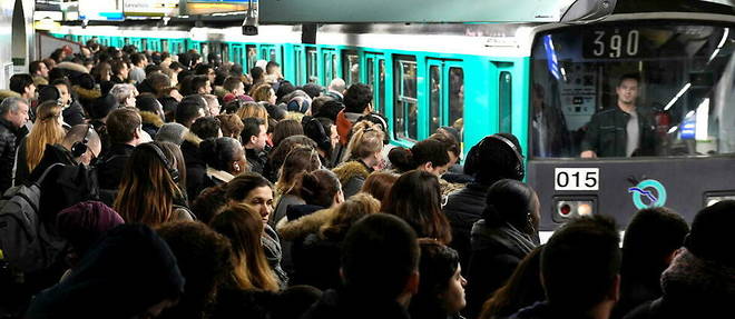 In transport, the unions are calling for a massive and renewable strike from this Tuesday, March 7.  (Illustrative photo)