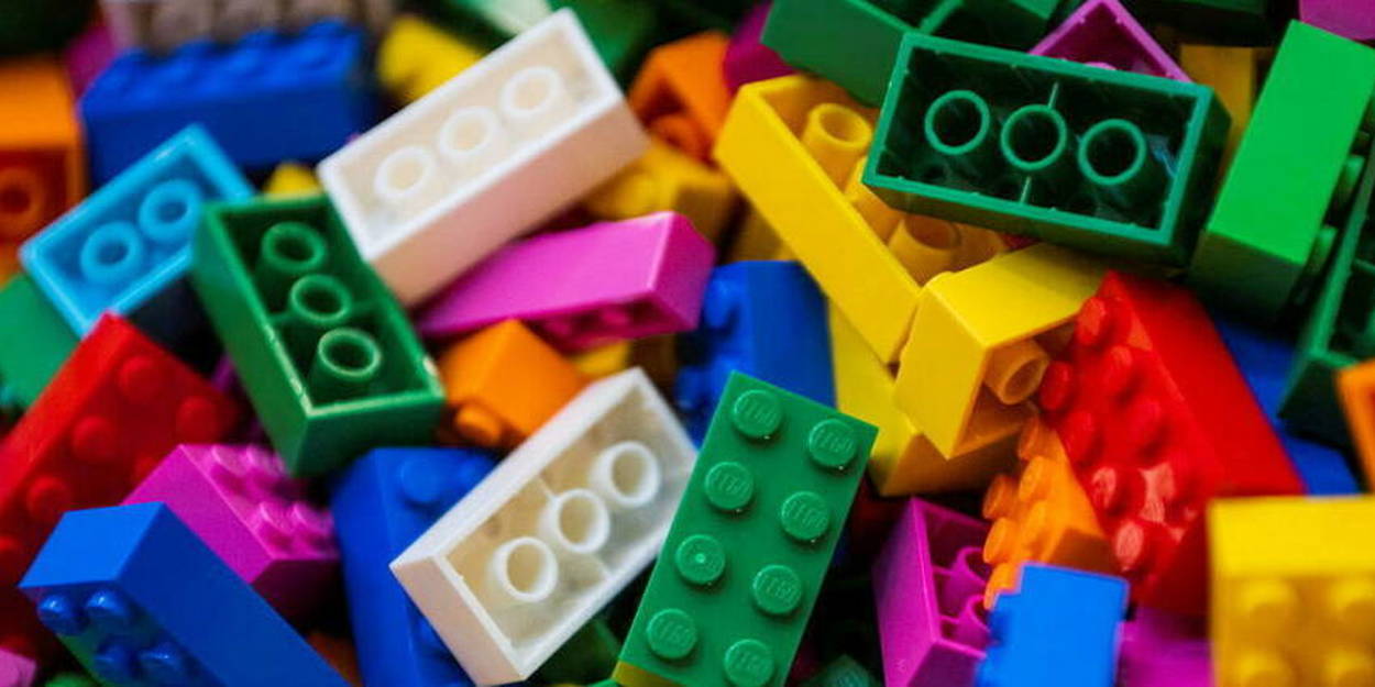 Lego : les petites briques danoises fêtent leurs 90 ans en fanfare