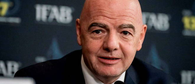 Le patron du football mondial a ete reelu ce jeudi jusqu'en 2027 dans une election sans surprise puisqu'il n'avait pas de concurrent.
Le patron du football mondial a ete reelu ce jeudi jusqu'en 2027 dans une election sans surprise puisqu'il n'avait pas de concurrent.