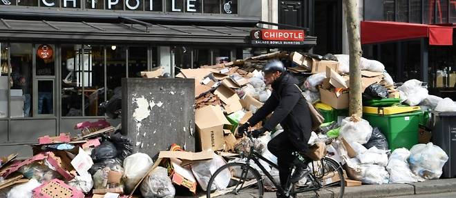 Confusion a Paris, 10.000 tonnes d'ordures jonchent les rues