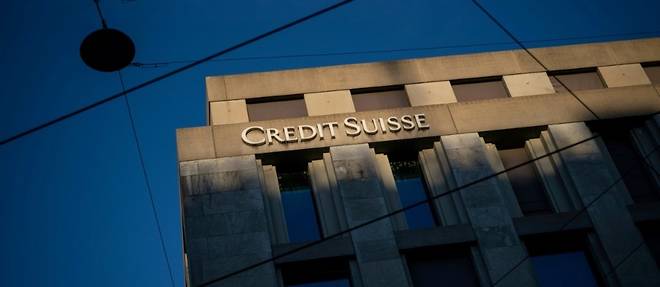 La banque UBS poussee a racheter Credit Suisse et eviter une debacle