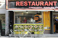 Un kebab a porte de Clignancourt, dans le nord de Paris, le 16 mars 2023.
