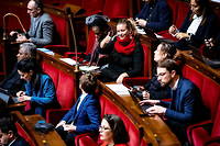 La motion deposee par le groupe Liot a ete negociee et redigee avec les groupes de la Nupes, dont celui preside par l'Insoumise Mathilde Panot.
