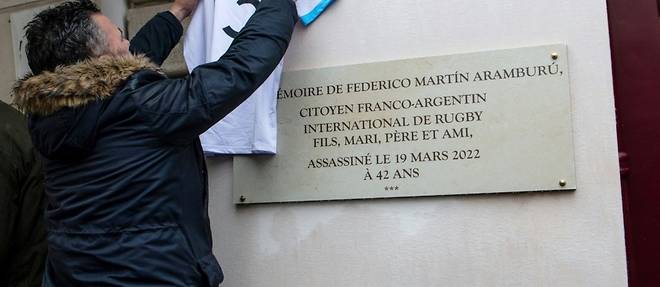 Hommage au rugbyman Martin Aramburu, tue par balles a Paris il y a un an