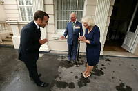 Le roi Charles, qui était alors prince, avait reçu Emmanuel Macron à Londres en juin 2020, en compagnie de son épouse, Camilla.
