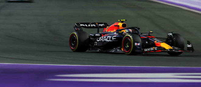 Parti en pole position sur sa Red Bull, Sergio Perez a garde la tete jusqu'a l'arrivee du Grand Prix d'Arabie saoudite, deuxieme manche du Championnat du monde de Formule 1.
