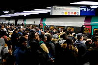 Gr&egrave;ve&nbsp;: un train sur deux en moyenne jeudi dans les transports franciliens, selon la RATP