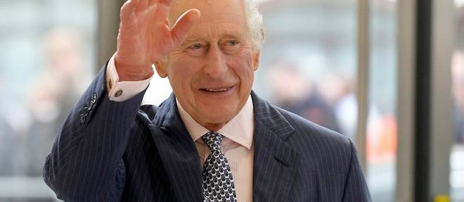 Le roi Charles III est "bienvenu" malgre le mouvement social, dit Melenchon