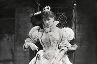 Sarah Bernhardt, premi&egrave;re m&eacute;gastar, premi&egrave;re influenceuse