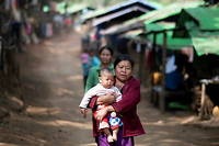 En Birmanie, les damnes des camps de deplaces