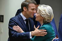 Le president francais Emmanuel Macron et la presidente de la Commission europenne Ursula von der Leyen a Bruxelles le 21 octobre 2022.
