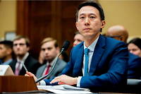 Le PDG de TikTok, Shou Zi Chew, a été auditionné par les élus du Congrès américain quant à des soupçons d'espionnage chinois.
