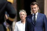 Emmanuel Macron a notamment charge Elisabeth Borne d'<< elargir >> la majorite et de travailler au reagencement de l'agenda parlementaire dans les prochaines semaines.
