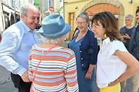 Jean-Pierre Bel, Martine Froger (en bleu) et Carole Delga (a droite) lors d'un deplacement a Foix.
