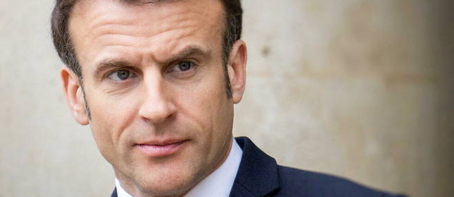 Emmanuel Macron a repondu a des questions de jeunes lecteurs du journal Pif, expliquant qu'en cas d'<< enorme crise >>, le president peut s'en remettre aux electeurs.
