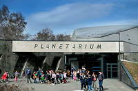 Le parc auvergnat inaugure pour sa nouvelle saison le plus grand planétarium de France, avant d’accueillir la Grande Boucle en juillet.
