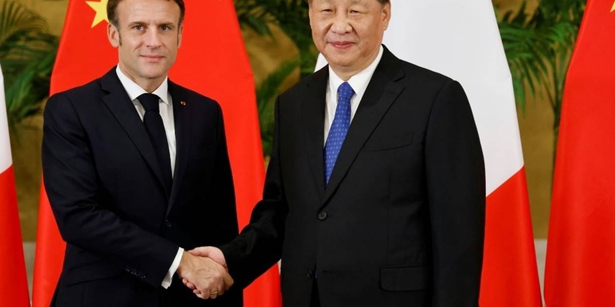 Macron veut dialoguer avec Pékin sur l'Ukraine et éviter toute "décision funeste"