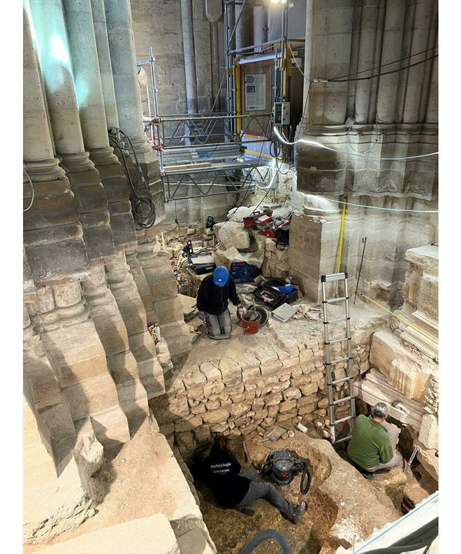 Des centaines de sépultures découvertes dans la basilique SaintDenis