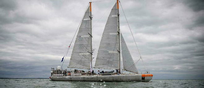 The Tara Oceans frigate left the port of Lorient on April 2, 2023 for an 18-month scientific expedition.
