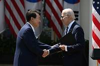 Biden et Yoon avertissent Pyongyang contre toute attaque nucl&eacute;aire