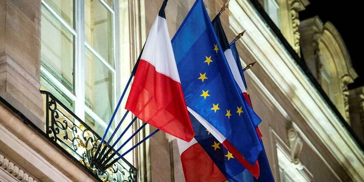 Les actualités de 5h - Des drapeaux français et européen bientôt dans les  classes