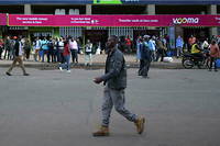 Au Kenya, le president William Ruto a admis que son gouvernement avait du mal a faire face aux depenses de service de sa dette.

