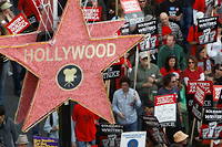 En 2007, une greve des scenaristes avait dure cent jours, mettant Hollywood a l'arret pendant trois mois.
