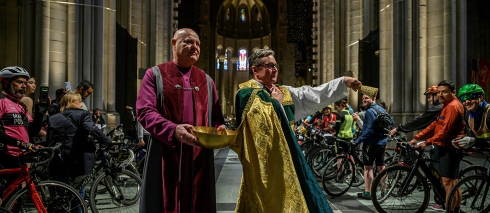 Blessing of Bicycles: A Ritual in the Anglican Cathedral of New York City