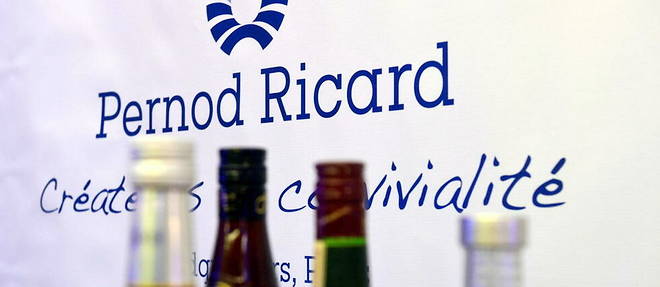 Le numero deux mondial des spiritueux Pernod Ricard a fini par ceder a la controverse qui a eclate en Suede sur ses exportations de vodka Absolut vers la Russie.
