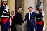 Macron et Zelensky appellent &agrave; de nouvelles sanctions contre la Russie