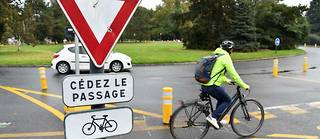 Les ronds-points « à la hollandaise », qui consistent à améliorer la sécurité des cyclistes, se multiplient dans l'Hexagone. (image d'illustration)
