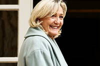 Marine Le Pen face au mur des &laquo;&nbsp;cheveux gris&nbsp;&raquo;