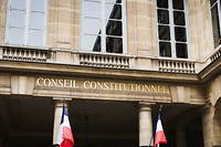 Coignard - Politique francaise : la constitutionnite aigue