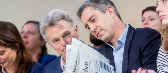 Le communiste Fabien Roussel et l'Insoumis Francois Ruffin lors d'un meeting commun de la gauche contre la reforme des retraites, en janvier.
