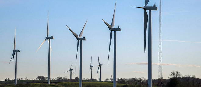 The choice of rigor observed by the European Commission and the European Central Bank will have consequences on Europe's ability to finance the energy transition.  Here, wind turbines in Flavin (Aveyron), April 7, 2023.
